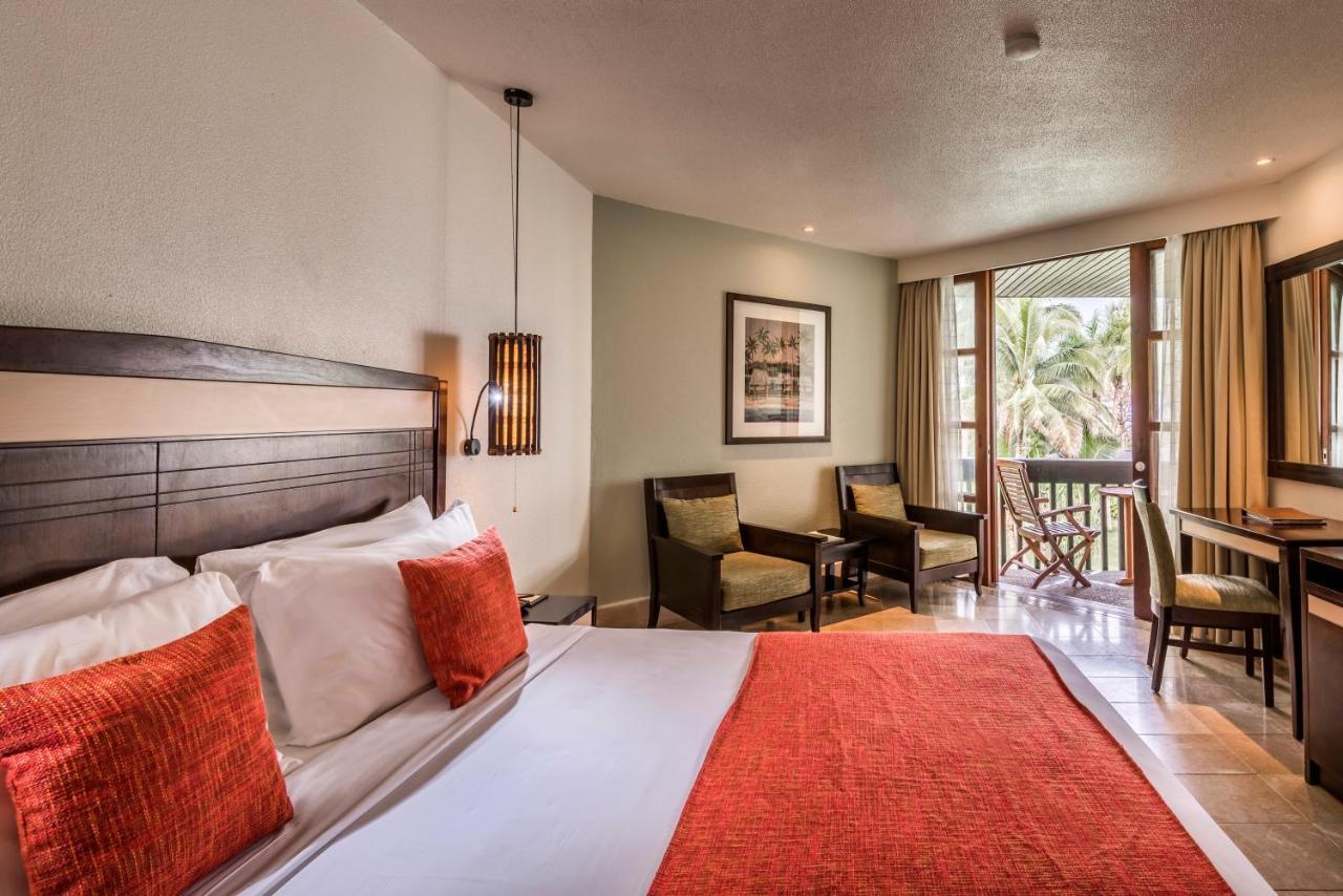 The Warwick Fiji Hotel Korolevu  Eksteriør billede A room at the hotel
