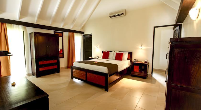 The Warwick Fiji Hotel Korolevu  Eksteriør billede A bedroom at the resort