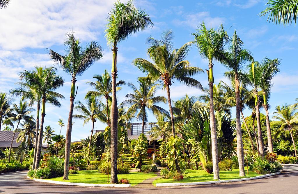 The Warwick Fiji Hotel Korolevu  Eksteriør billede The University of the South Pacific, the largest university in the South Pacific