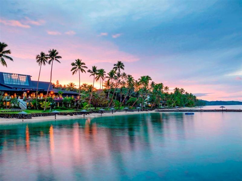 The Warwick Fiji Hotel Korolevu  Eksteriør billede Sunset at the Four Seasons Resort