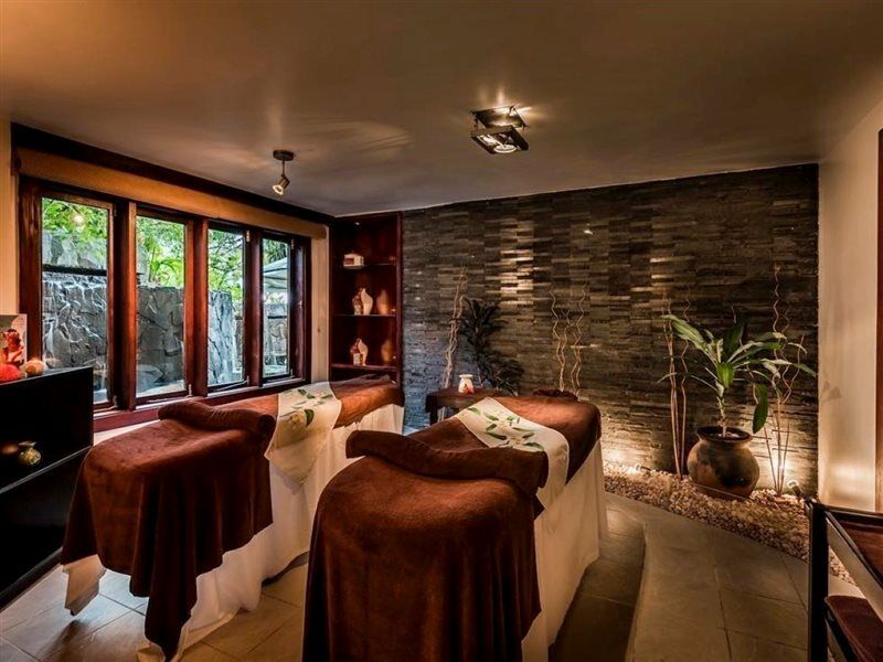 The Warwick Fiji Hotel Korolevu  Eksteriør billede Spa at The Oberoi, Mumbai